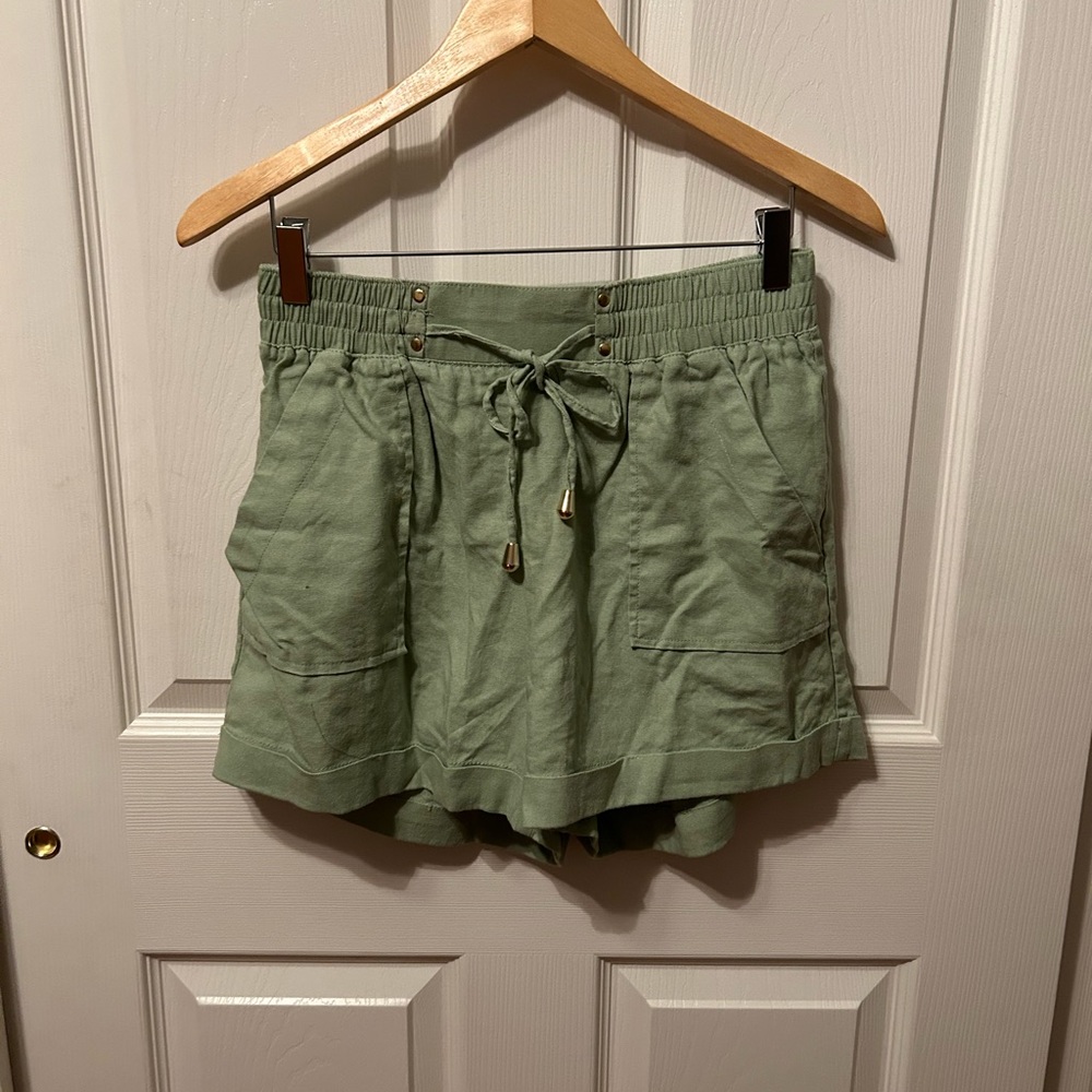 Sage shorts